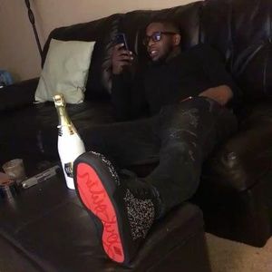 Meet your Posher, Dee